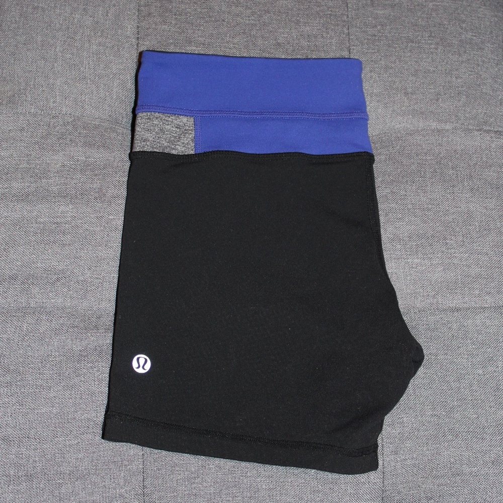 Lululemon Reversible Groove Shorts